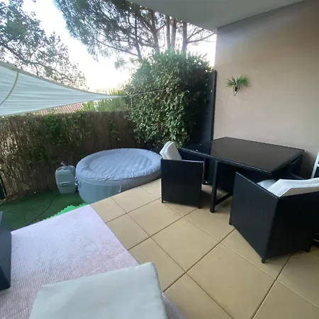 Apartament Avec Jacuzzi *